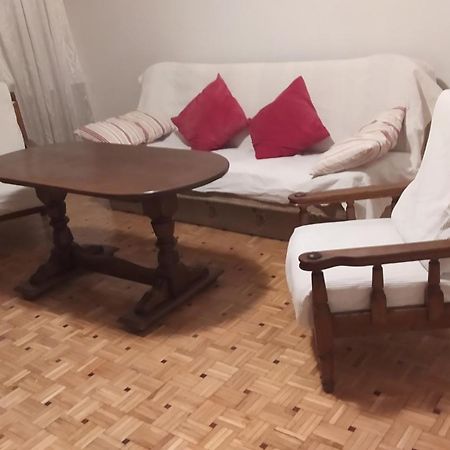 Uroczy Apartament Z Bezplatnych Parkingiem ワルシャワ エクステリア 写真